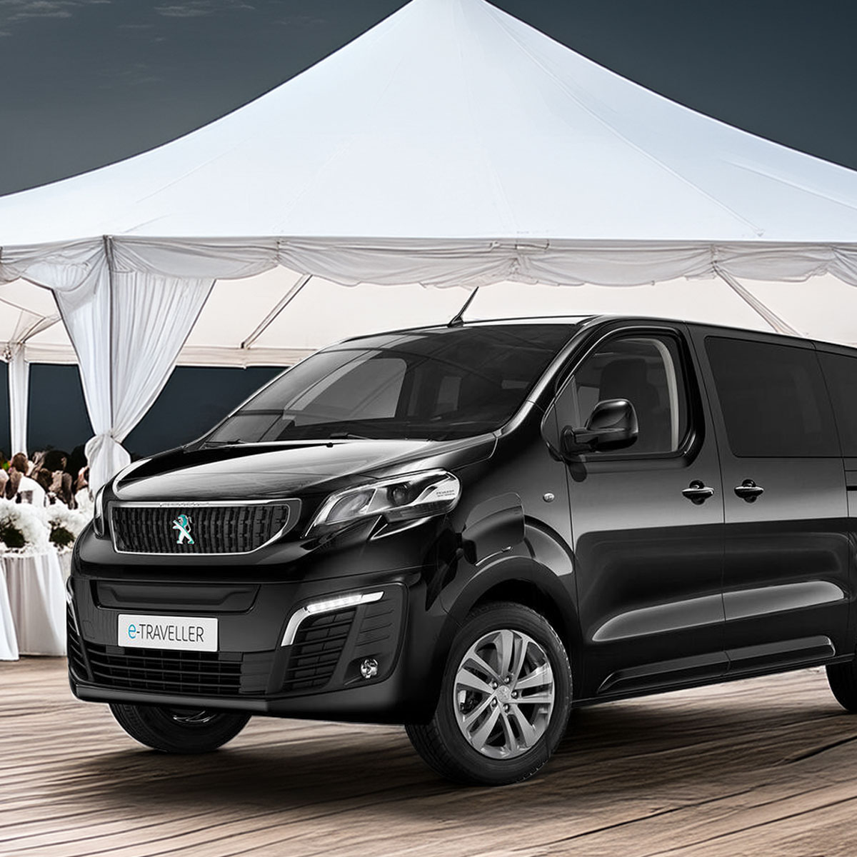 The sleek black e-traveller is ideal for wedding transport from Newbridge, Newport, Caerphilly & Cardiff.